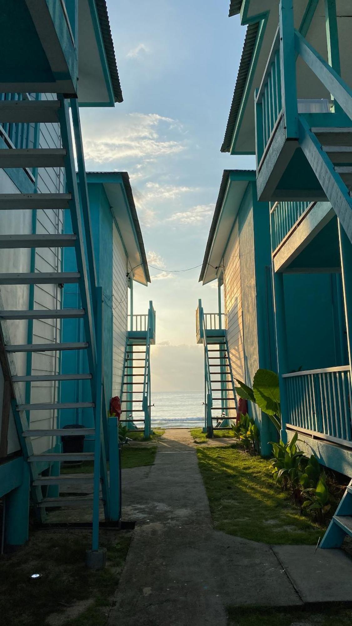 Pondok Beach Shack Kampong Juara Extérieur photo